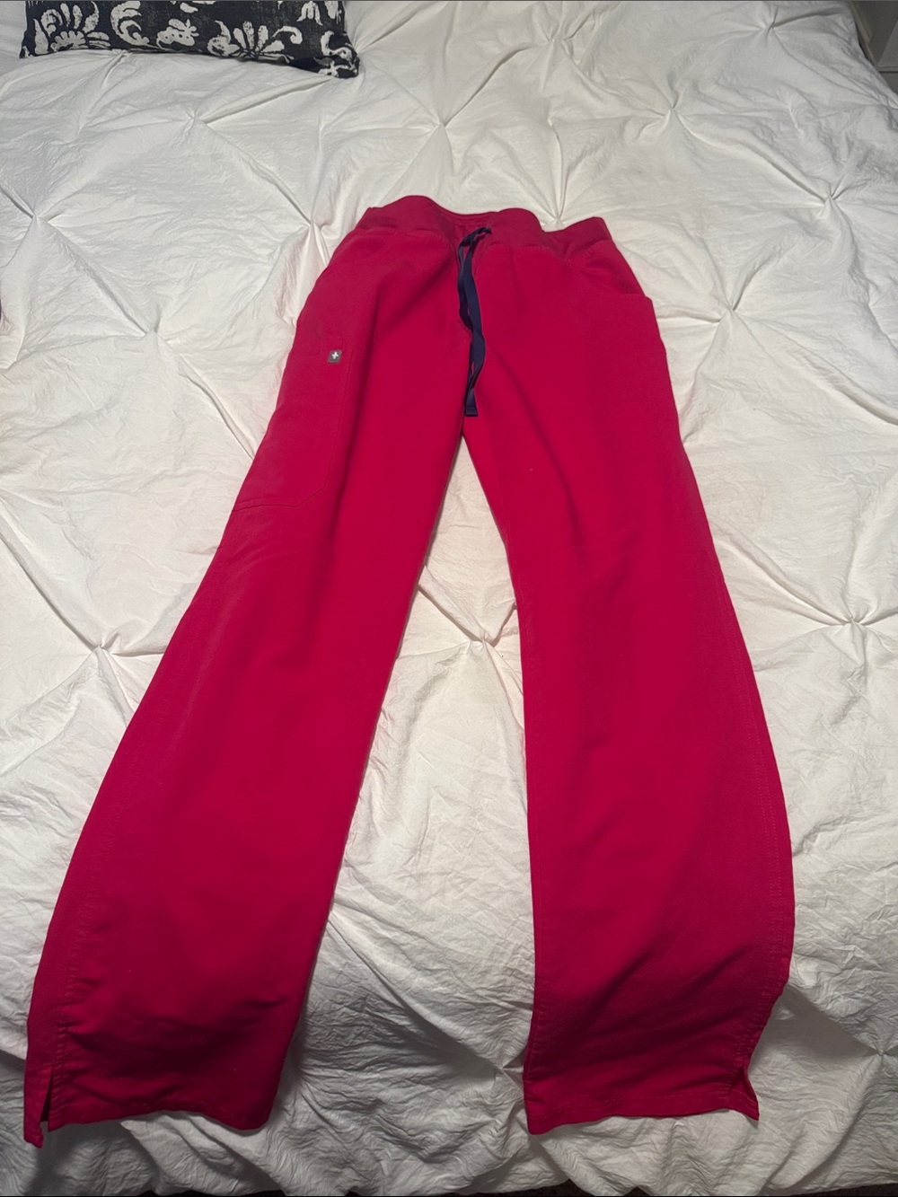 Kade scrub pants pink with purple string